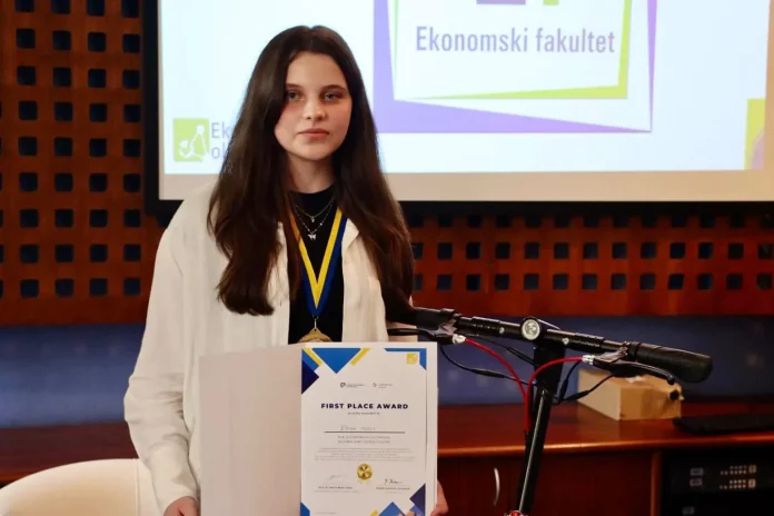 Emina Hodžić iz Richmod Park International School Sarajevo osvojila prvo mjesto na Ekonomskoj olimpijadi